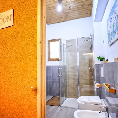 La Casa Di Sughero Апартаменты *