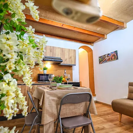 Apartament La Casa Di Sughero - Loft Centro *